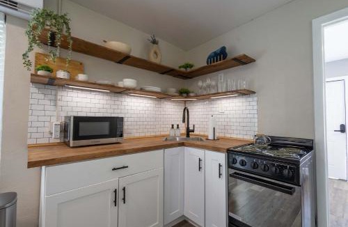 Croissant Park Apartment | Rest A Shore - Central Cozy 1BR
