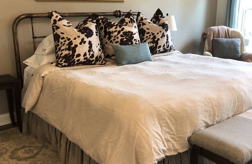 Brenham House | Rest and Renewal for you! Just 3 miles to Brenham
