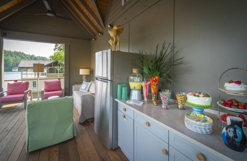 Tiger House | Rest Ashored - Lake Burton 4BR retreat with hot tub, boat slip, fire pit.