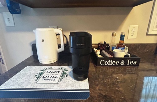 Clarksville House | Rest Easy at The Pit Stop – Exit 1, Clarksville