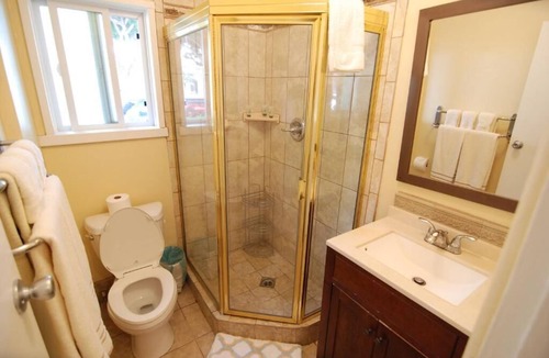 Sunset Park Hotel | Rest Haven Motel