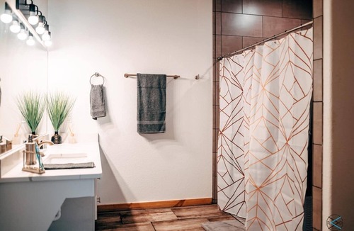 Athens Hotel | REST. Hotel-Style Room on Beautiful Private Campground. Stone 5