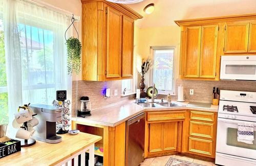 Oak Heights House | Rest In Peace on Perkins