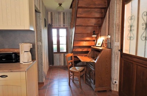Droyes House | Rest on the farm with our 10 horses in the heart of nature. Wifi works.