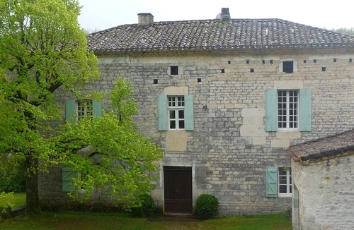 Valprionde Cottage | Rest & tranquility for 9 or 13 people