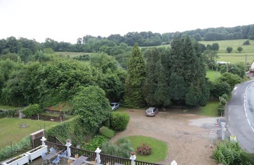 Fatouville-Grestain Bed & Breakfast | Restaurant & Chambres d'Hôtes L'Eau Vive