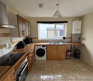 Tilbury House | Restful 3-Bed Retreat Tilbury