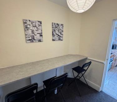 Tilbury House | Restful 3-Bed Retreat Tilbury