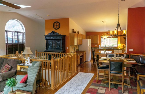 Glenwood Springs House | Restful Retreat on the River, minutes from downtown