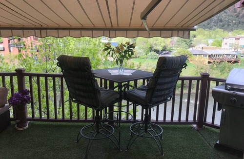 Glenwood Springs House | Restful Retreat on the River, minutes from downtown