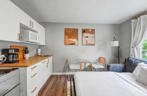 University City House | Restful Retreat - Vibrant - Tranquil Yard