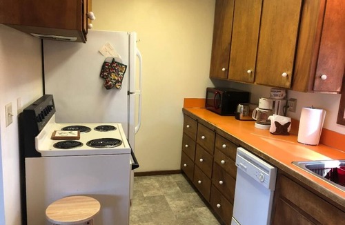 Thurston Apartment | Restful, scenic country dwelling