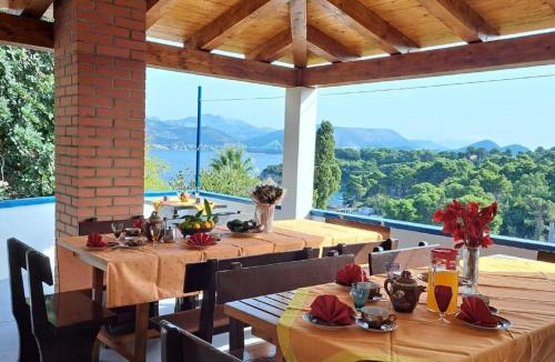 Kolocep Island Villa | Restful Villa in Dalmatia with Garden