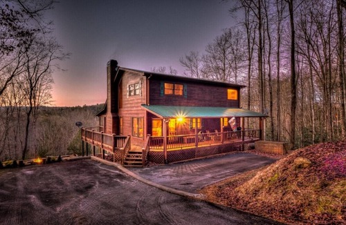 Aska Cabin | Resting Bear Retreat: Game Room , Hot Tub , Views
