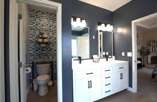 Blue Springs House | RestMidwest KC Metro Large Home