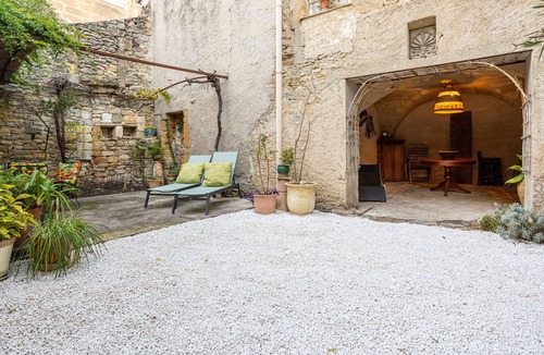 Montaren-et-Saint-Mediers House | Restored stone village house close to Uzes