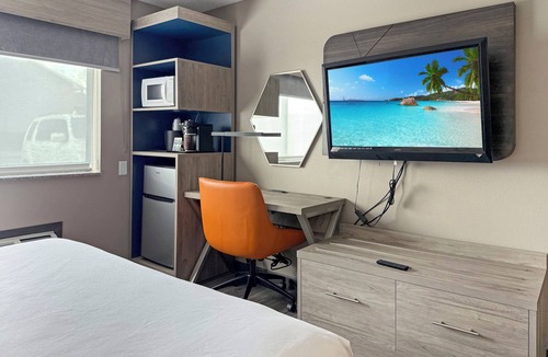 Spencer Hotel | Reston Inn & Suites