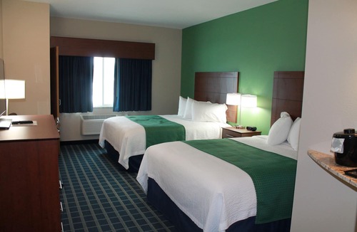 Emmetsburg Hotel | Reston Lodge & Suites