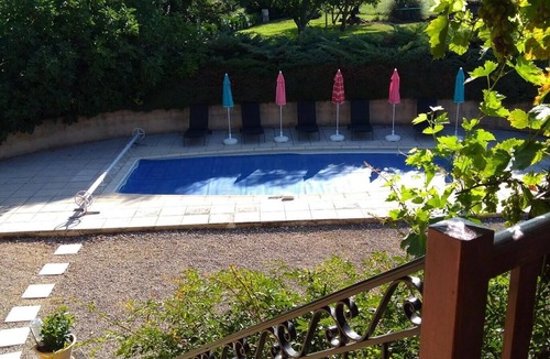 Saint-Germain-de-Belves House | Restored Stone Barn With Superb View