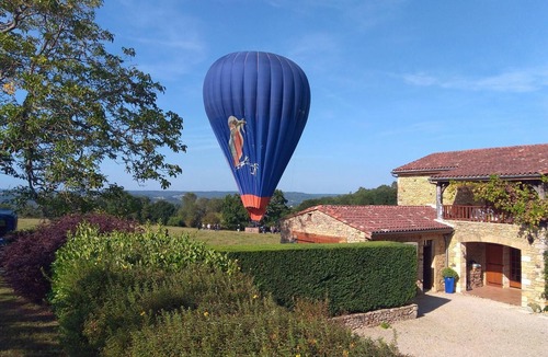 Saint-Germain-de-Belves House | Restored Stone Barn With Superb View