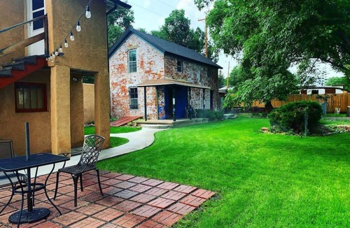 Raton Cottage | Restored 1890s Carriage House | Walk To Downtown