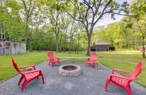 Peaks Cabin | Restored Buchanan Log Cabin on 9-Mile Creek!