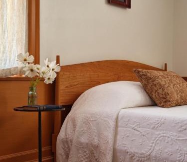 Center Lovell House | Restored Farmhouse Near Kezar Lake & Country Club