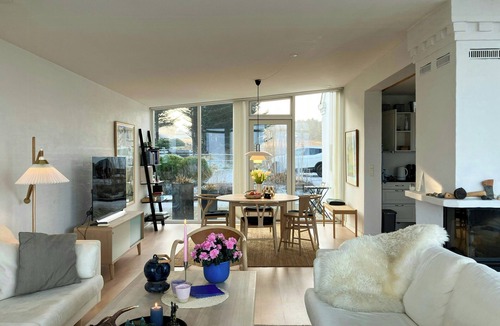 Hanstholm House | Restored fisherman's house on cliff in Thy