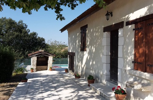 Labarthe Cottage | Restored french rural country cottage with heated pool and peaceful grounds
