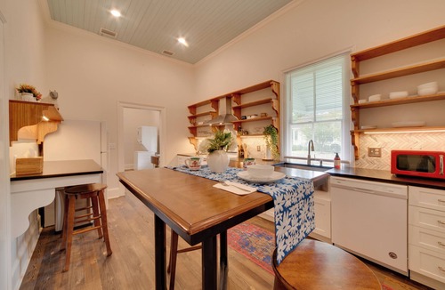 Thomasville Cottage | Restored Home Near Downtown Thomasville