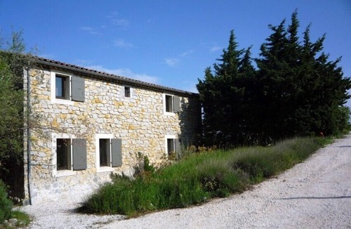 Saint-Andeol-de-Berg House | Restored Magnanerie, heated pool, 2 discreet cats live outside in summer