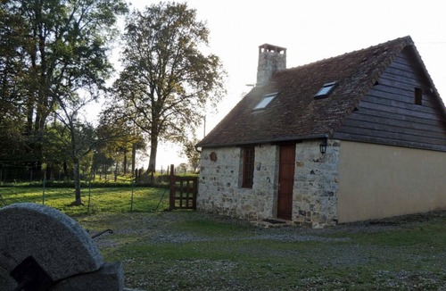 Champsecret Cottage | Restored old house with wood stove and pets allowed