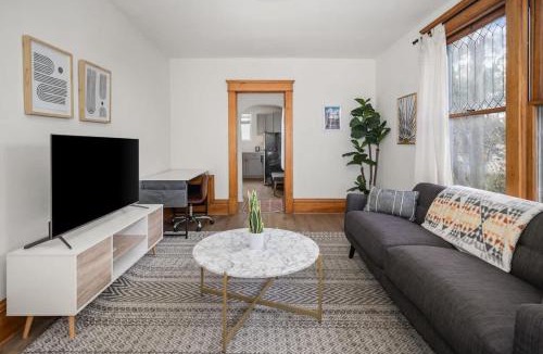 West Central House | Restored Villa for Groups