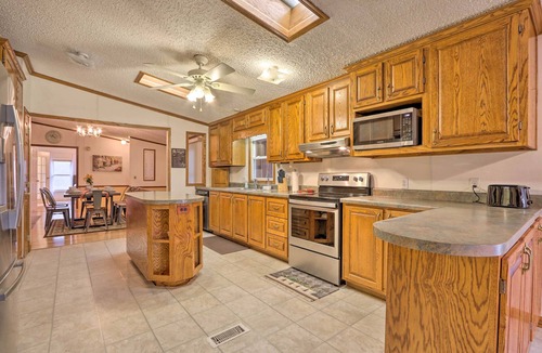 Lebanon Apartment | Reteat on 45 Acres! Spacious Family Apt in Lebanon