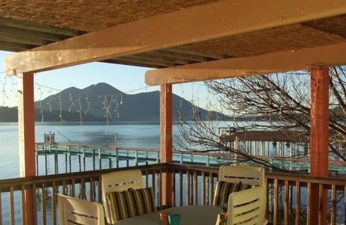 Clearlake Resort | Retired from accepting bookings until further notice.