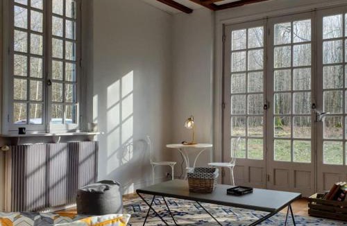 Clairefontaine-en-Yvelines House | Retraite Paisible au Cœur de la Forêt de Rambouillet avec Étang Privé et Charme Authentique - FR-1-527-8