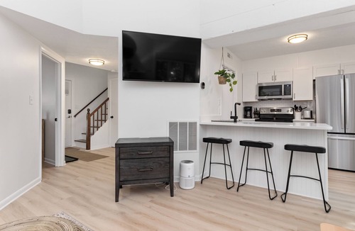 Wintergreen Condo | Retreat @ 3 Ridges/3 min walk -> Slopes & Dining