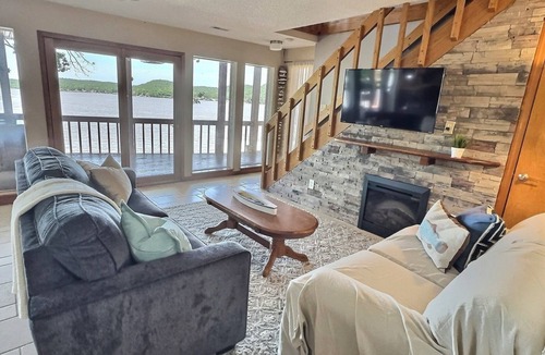 Camdenton Cabin | Retreat 33 ~ Lakefront, Private Dock, Sleeps 16, Kayaks