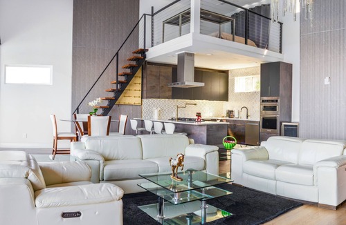 Vineyard Bay House | Retreat at Lake Travis Austin/Water Front/Boating