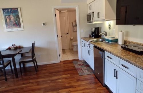 Gaston Apartment | Retreat for Personal Renewal