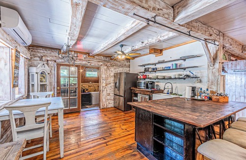 Midlothian House | Retreat Hidden Bridge | A Retreat DFW Experience