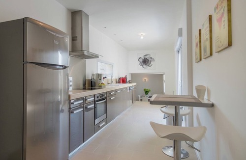 Beaumont-en-Veron House | Retreat in Beaumont-en-Véron