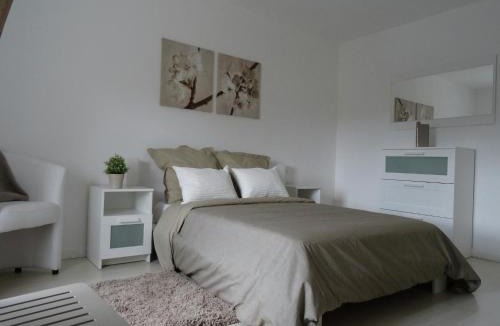 Beaumont-en-Veron House | Retreat in Beaumont-en-Véron