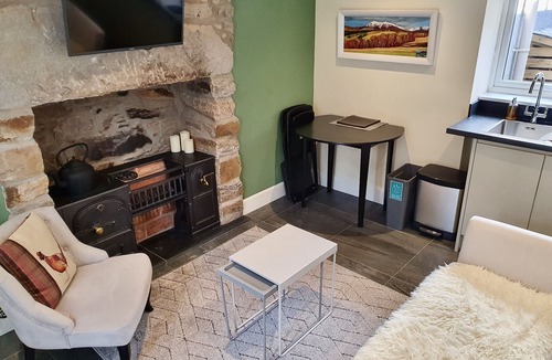 Pitlochry Cottage | Retreat in charming Pitlochry!