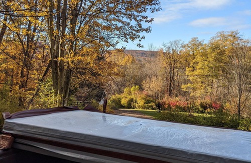 Naples Cottage | Retreat of falling waters