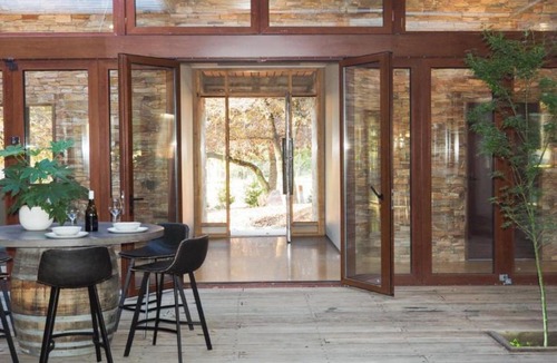 Beechworth House | Retreat On Albert - Architectural and Walk Into Town
