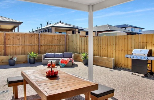 Grovedale House | Retreat on Bedajanawa