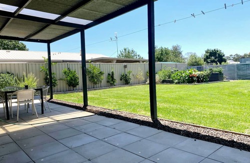 Benalla House | Retreat on Roe short term accommodation
