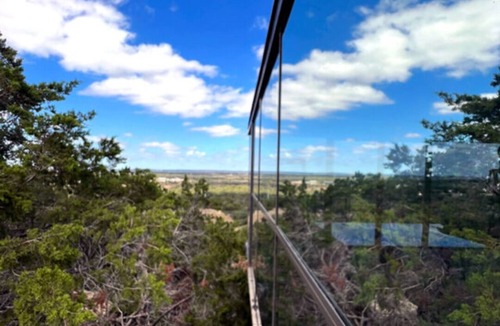 Cottonwood Shores House | Retreat on the Hill: The Mirror House