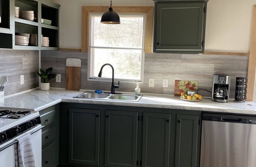 Cherry Valley House | “Retreat On The Farm” Relax in the Country, Upcoming wedding or family reunion!